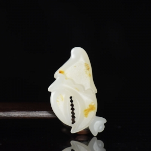 山料和田白玉八方来财吊坠