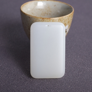 山料和田白玉无事牌吊坠