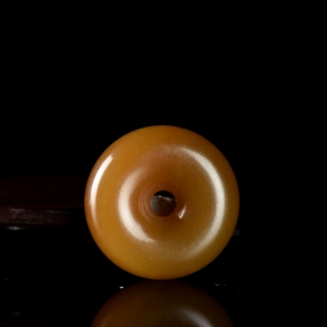 山料和田糖玉平安扣吊坠