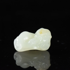 籽料和田白玉貔貅吊坠
