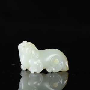 籽料和田白玉貔貅吊坠