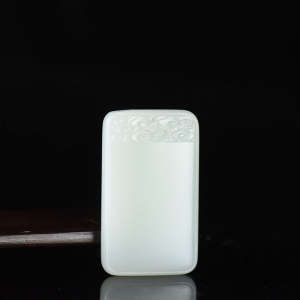 籽料和田白玉无事牌吊坠