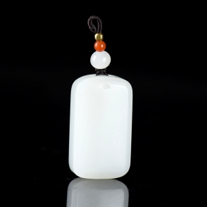 籽料和田白玉无事牌吊坠