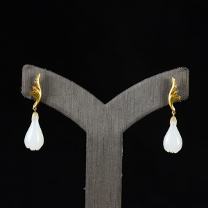 18K籽料和田白玉玉兰花耳坠