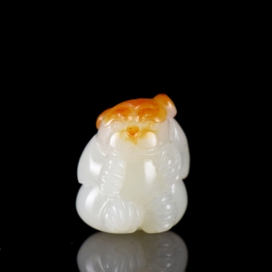 籽料和田白玉老虎吊坠