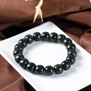 籽料和田青玉老形珠单圈手串