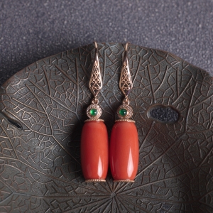 18KMOMO珊瑚桶珠耳环