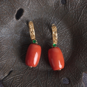 18KMOMO珊瑚桶珠耳坠