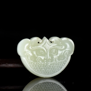 籽料和田白玉守护吊坠