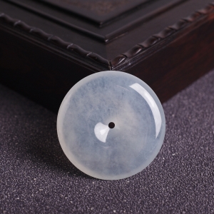 冰种翡翠平安扣吊坠