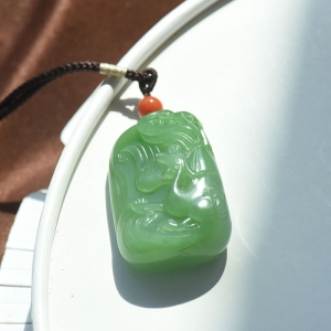 山料和田碧玉凤凰吊坠