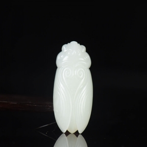 籽料和田白玉一鸣惊人吊坠