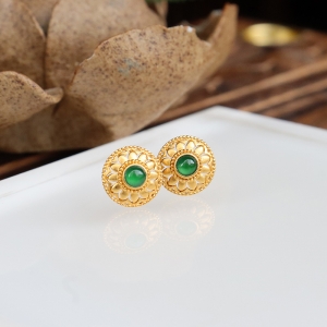 18k冰种翠绿翡翠耳钉