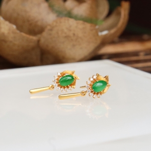 18k糯冰种翠绿翡翠耳钉