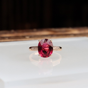 18k玫红碧玺戒指