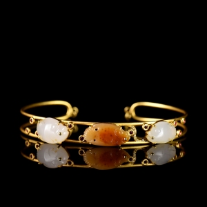 18K籽料和田玉年年有余手镯