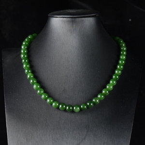 9.5mm山料和田碧玉项链