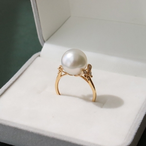 18k海水白色珍珠戒指