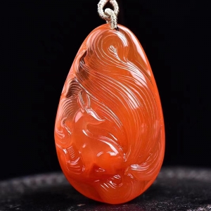 红水晶九尾狐吊坠