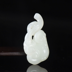 籽料和田白玉如意吊坠