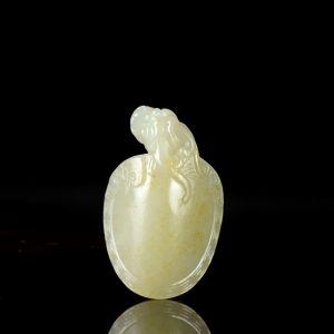 籽料和田白玉龙龟吊坠