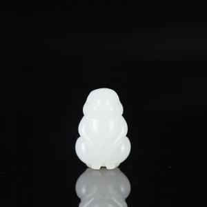 籽料和田白玉垂耳兔吊坠