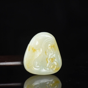 籽料和田白玉财神吊坠