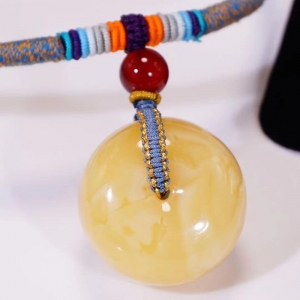 白花蜜蜜蜡平安扣吊坠