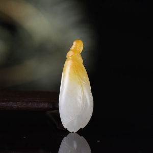 籽料和田白玉玉兰花吊坠