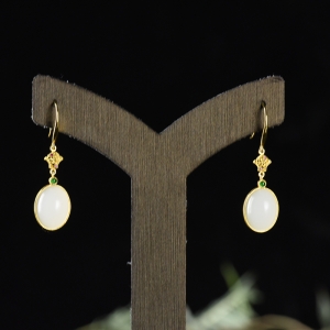 18K籽料和田白玉耳坠