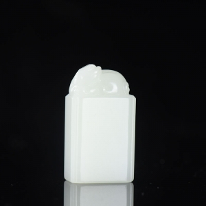 籽料和田白玉貔貅印章