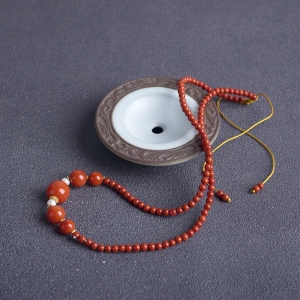 柿子红南红桶珠吊坠