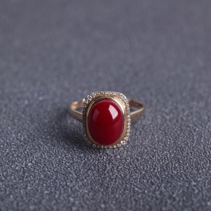 18K阿卡牛血红珊瑚戒指