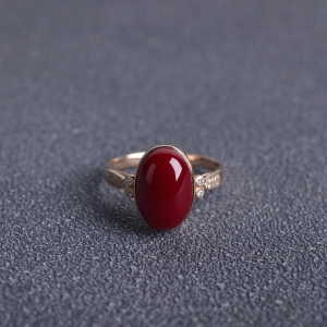 18K阿卡牛血红珊瑚戒指