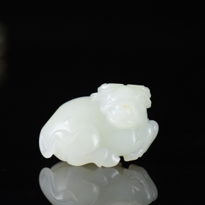 籽料和田白玉扭转乾坤吊坠