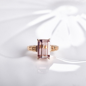 18K粉色碧玺方形戒指