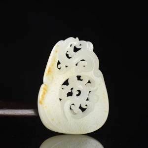 籽料和田白玉龙凤吊坠