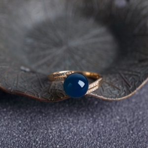 18K天空蓝多米蓝珀戒指