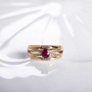 18K鸽血红红宝石戒指