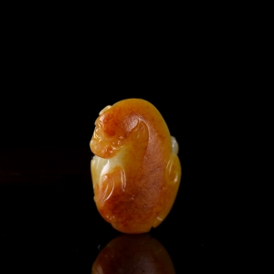 籽料和田玉貔貅吊坠