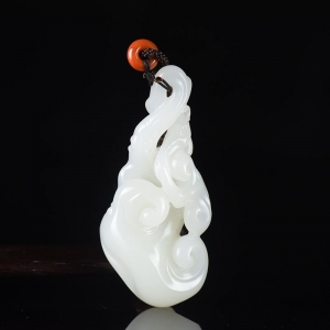 籽料和田白玉如意吊坠