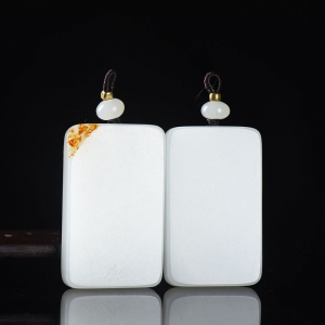 籽料和田白玉无事牌吊坠（二件）