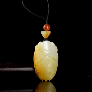 籽料和田白玉一鸣惊人吊坠