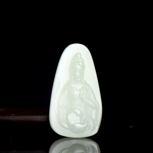 籽料和田白玉观音吊坠