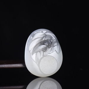 籽料和田玉青花一鸣惊人吊坠