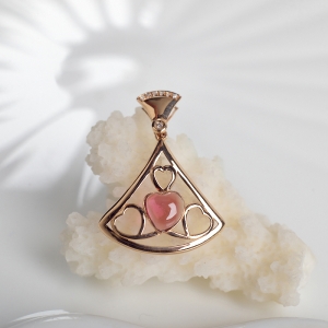 18K粉色碧玺心形吊坠