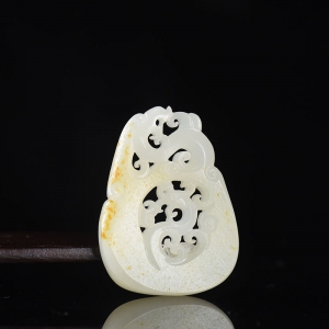 籽料和田白玉龙凤吊坠