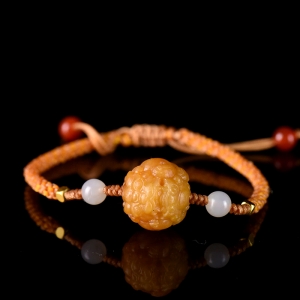 17mm籽料和田玉黄沁貔貅珠手绳