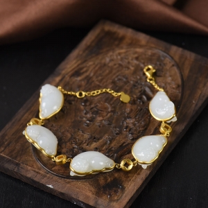 18K籽料和田白玉貔貅手链