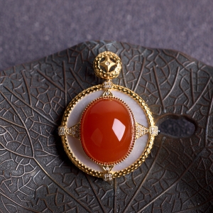 18K冰红南红吊坠